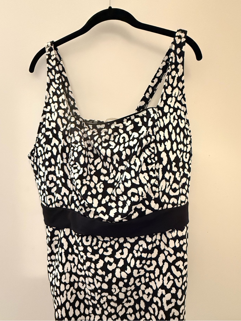 Lands' End Black and White Leopard Print Tankini Swim Top